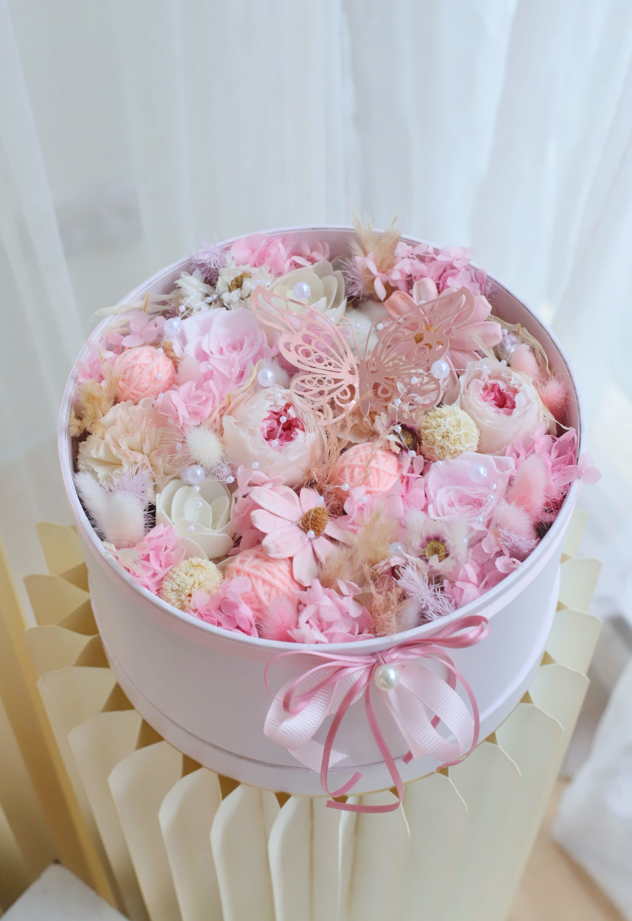 LUXE BLOOMS