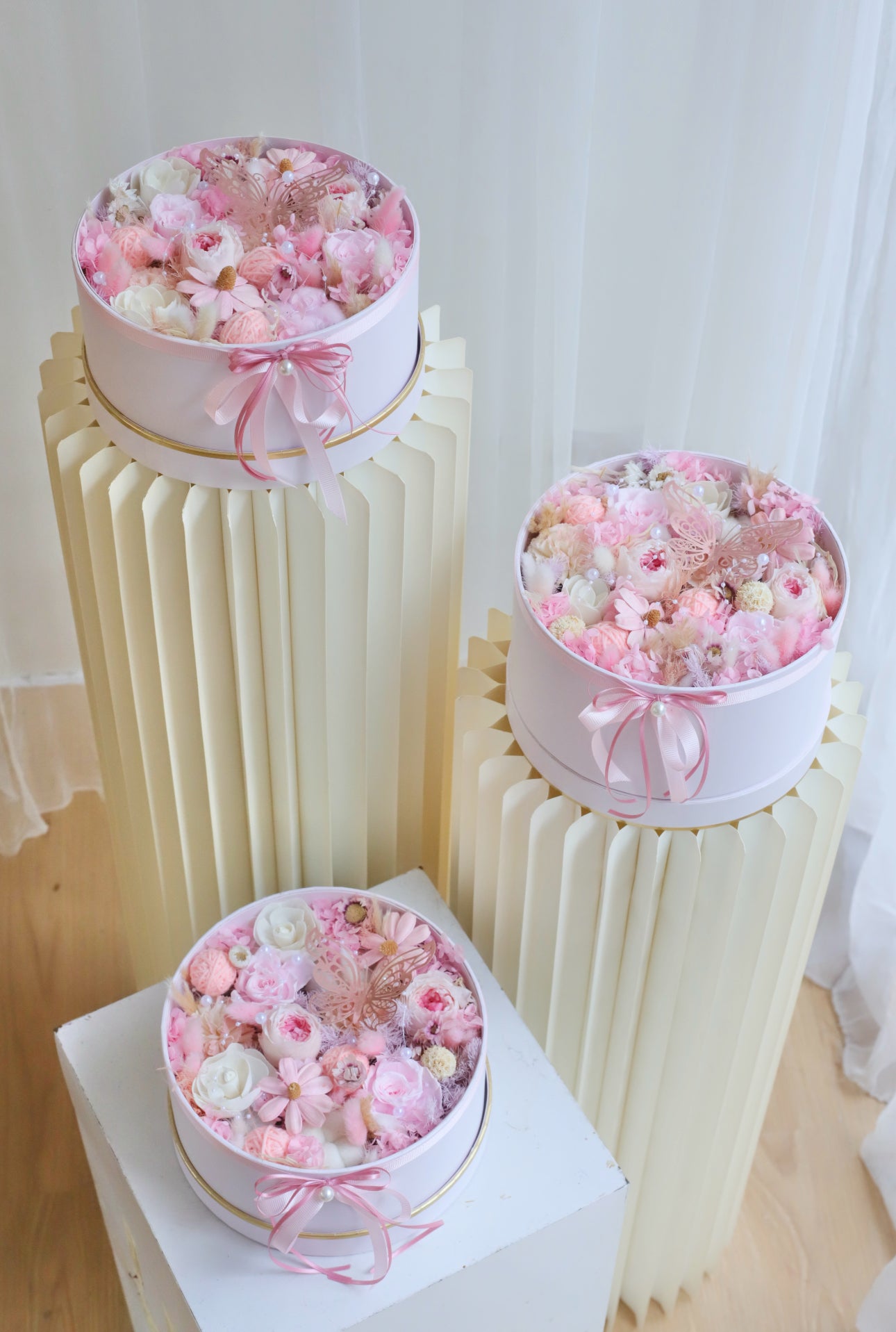 LUXE BLOOMS