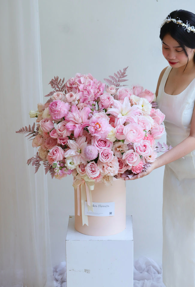 BLUSH & BLOOM