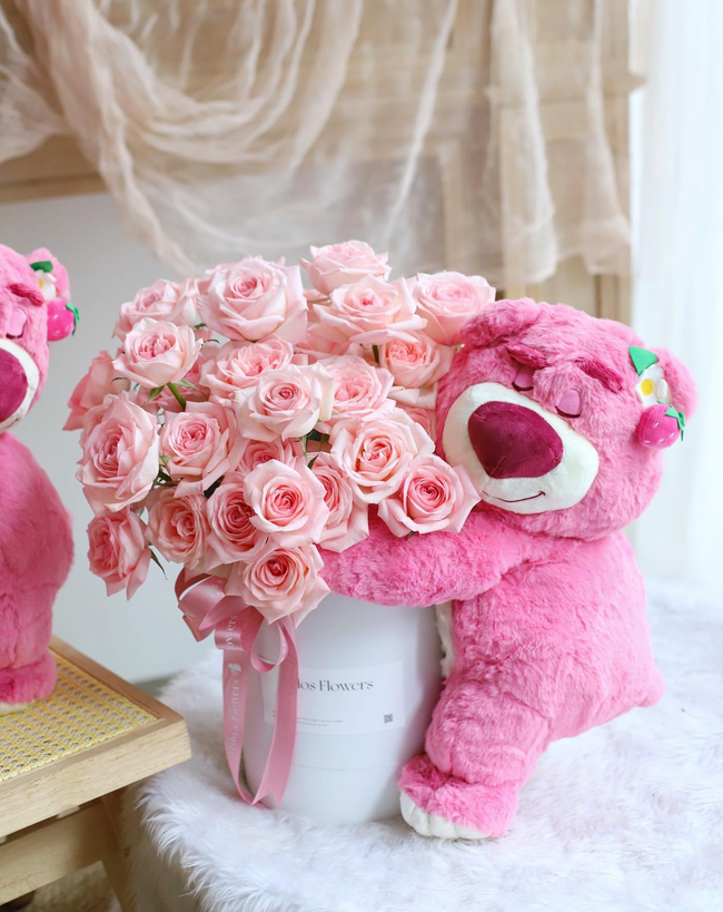 PINK BEAR HUG BUCKET