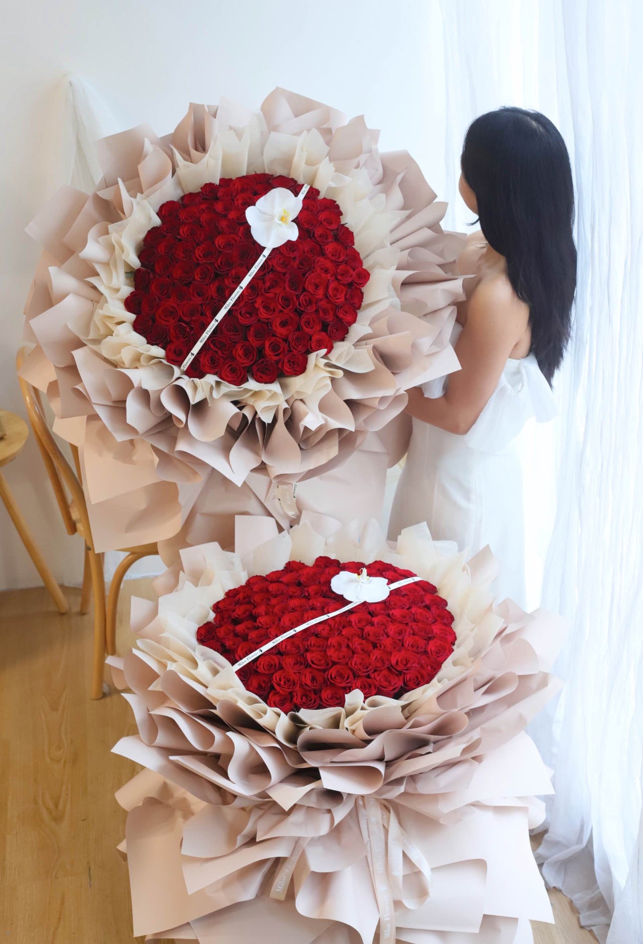 BELOVED (99pcs china roses)