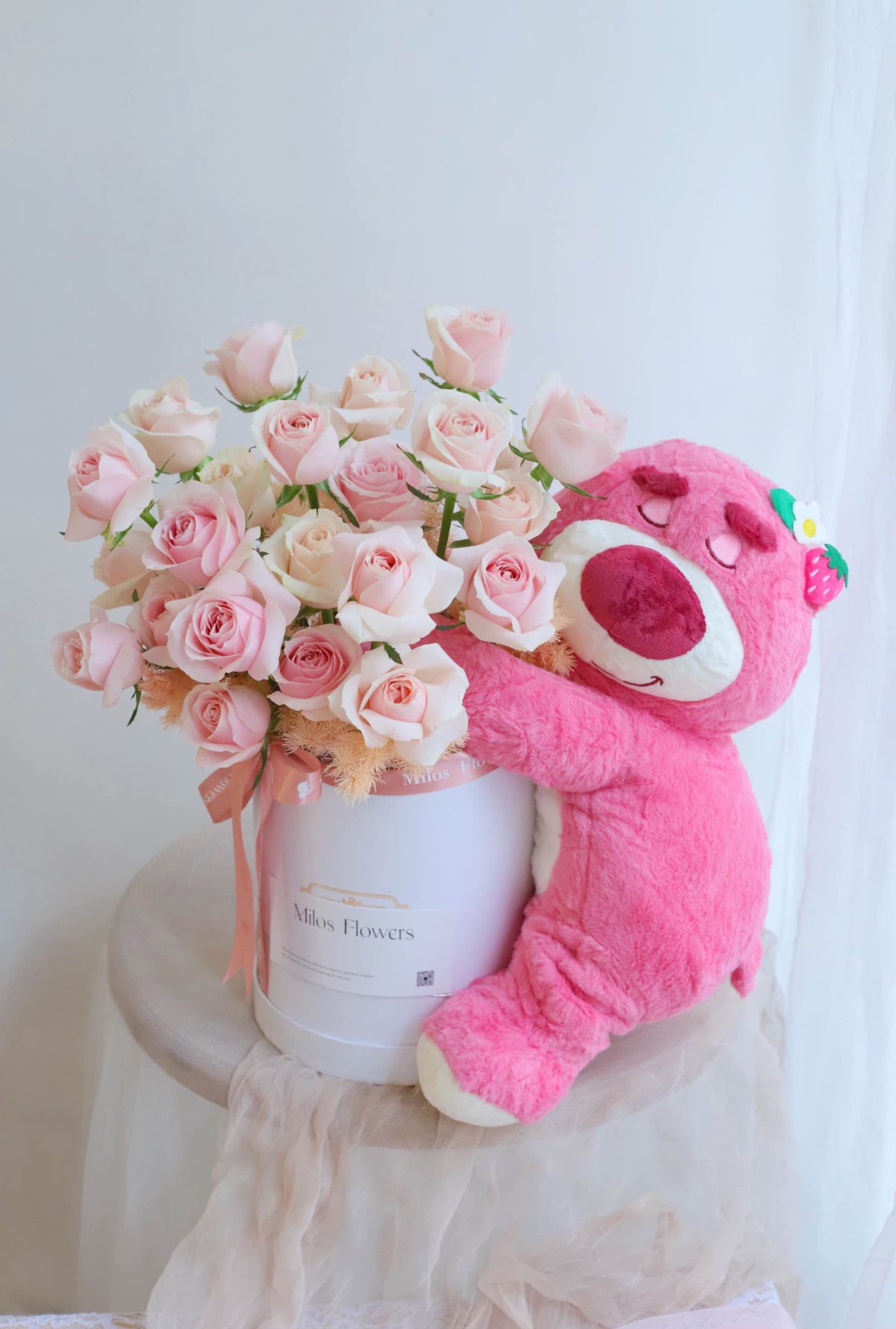 PINK BEAR HUG BUCKET