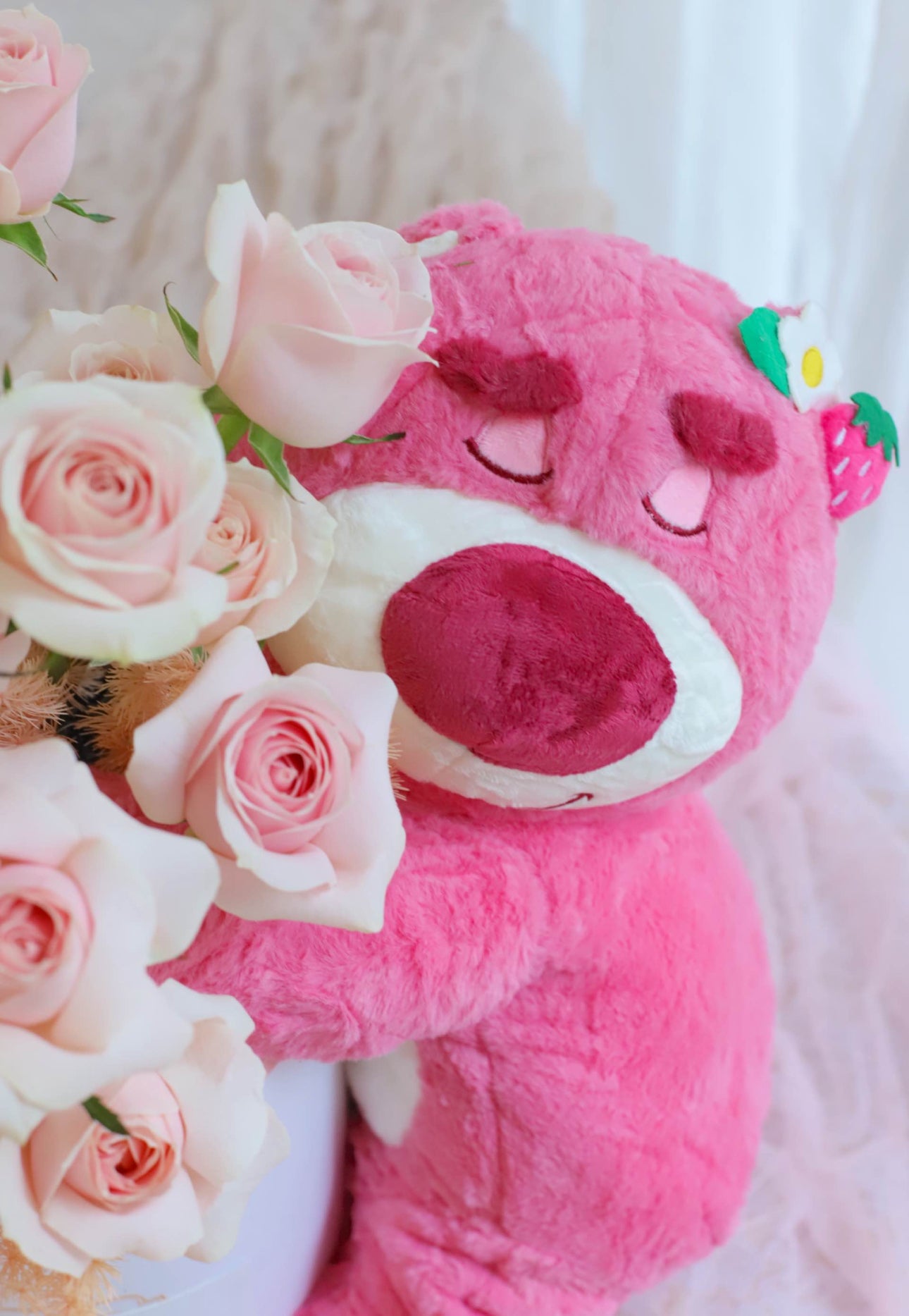 PINK BEAR HUG BUCKET