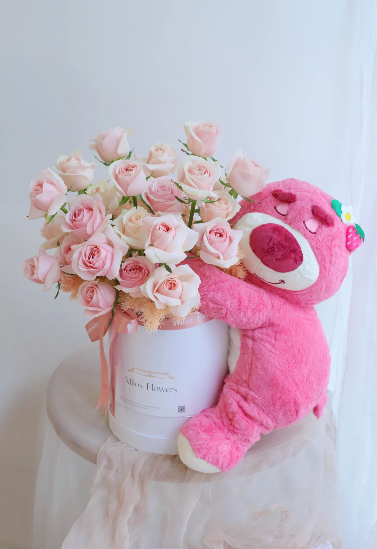 PINK BEAR HUG BUCKET