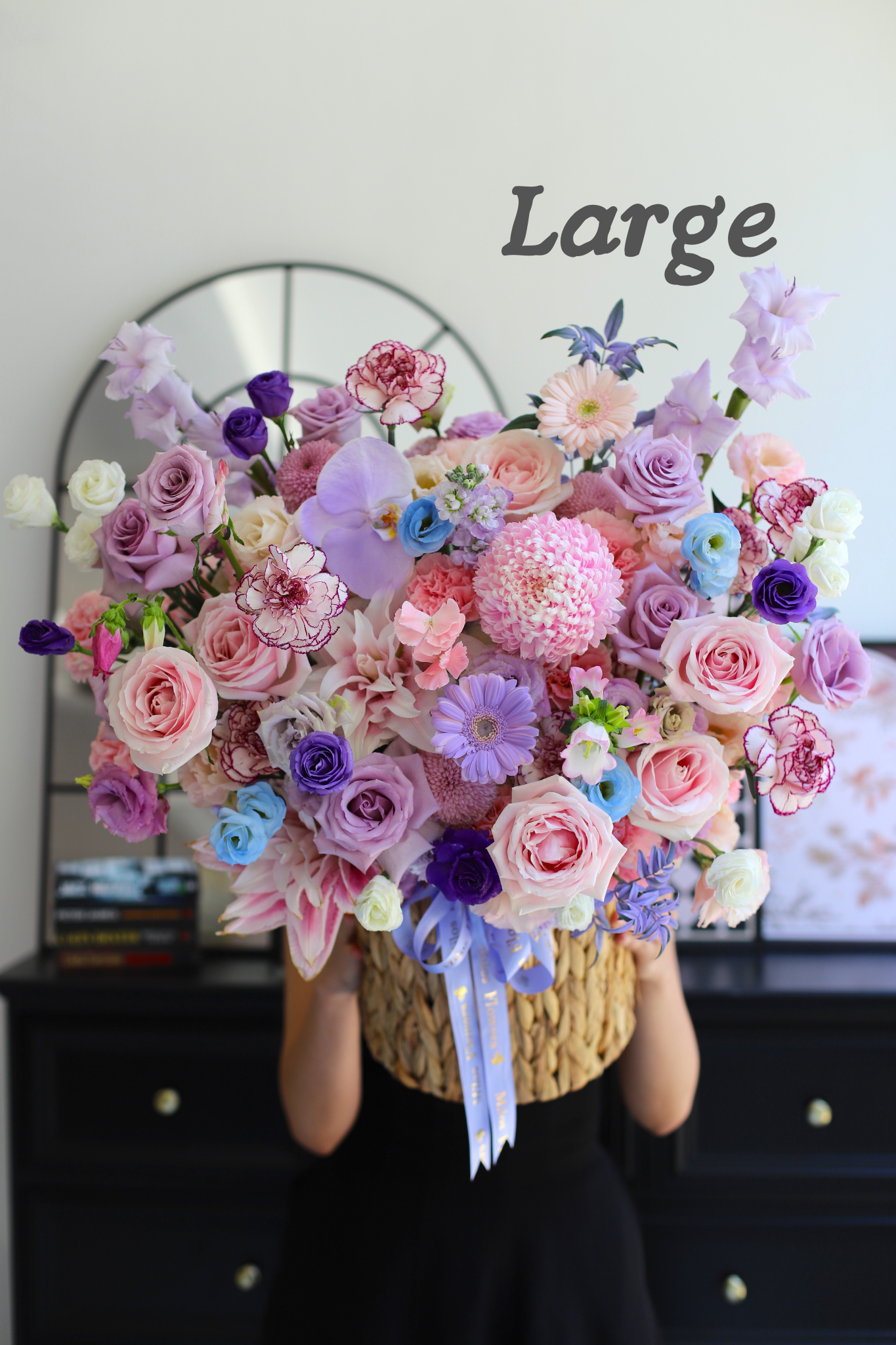 GRACEFUL BLOOMS