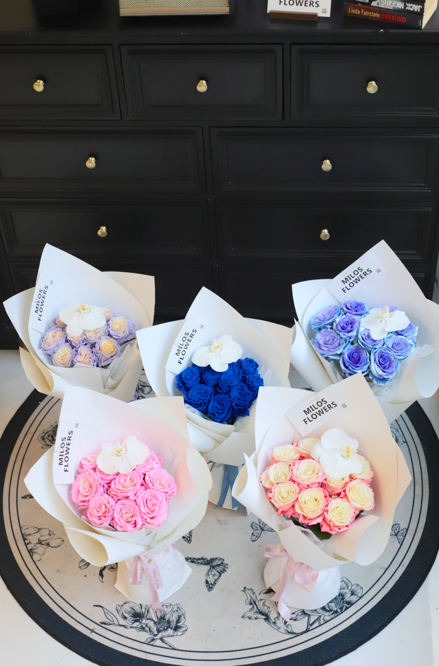 ECUADORIAN ROSES