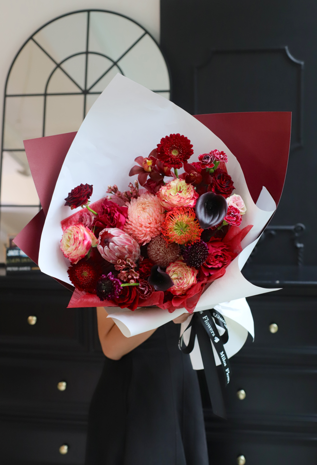 MERRY BLOOMS