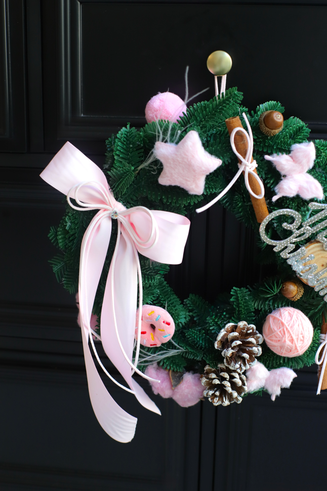 ARTIFICIAL CHRISTMAS WREATH