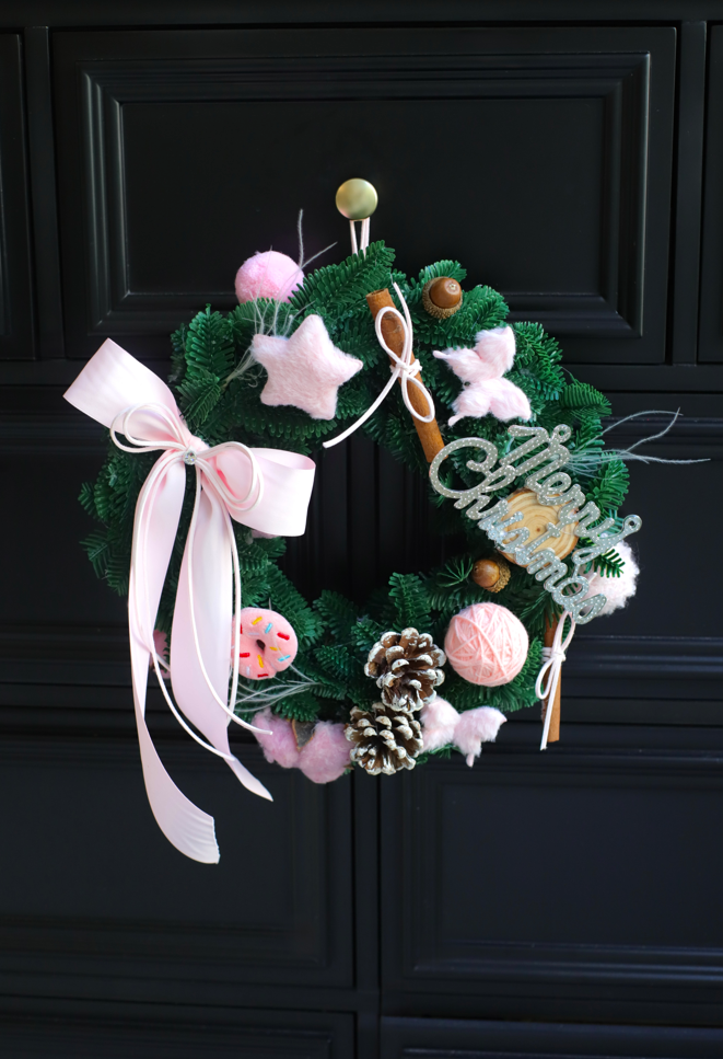 ARTIFICIAL CHRISTMAS WREATH