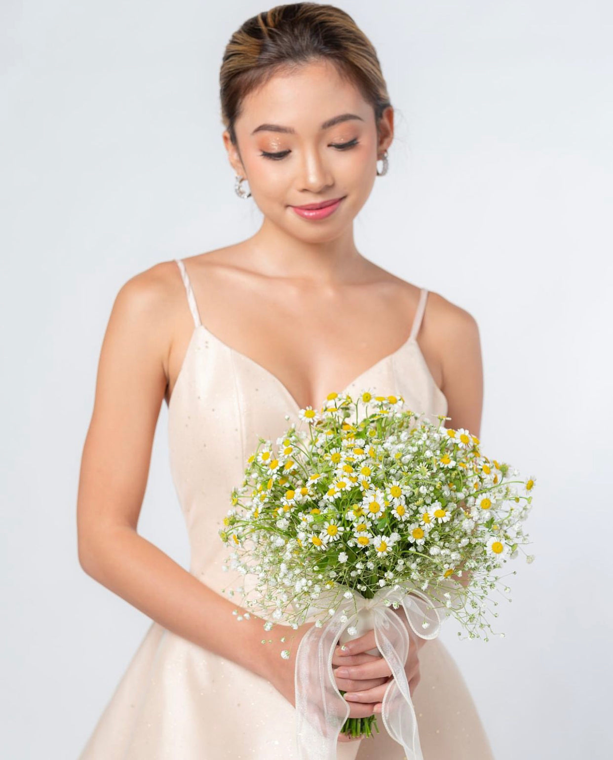 CHAMOMILE BRIDAL BOUQUET chamomile-bridal-bouquet